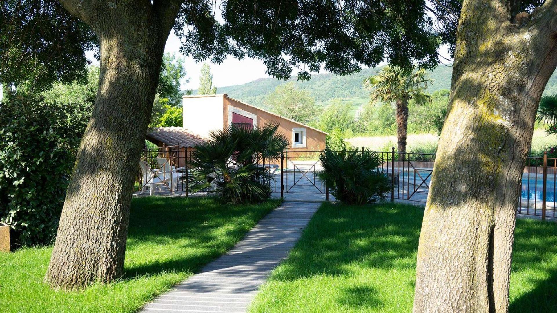 Chambres D'Hotes, B&B La Musardiere Alba-la-Romaine Kültér fotó